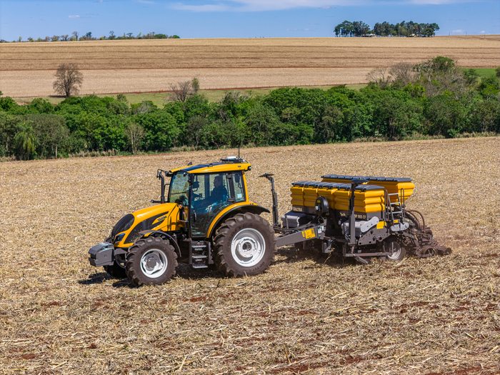 Valtra aponta eficiência do trator e proteção do solo como principais redutores de custo para a Safra 2026